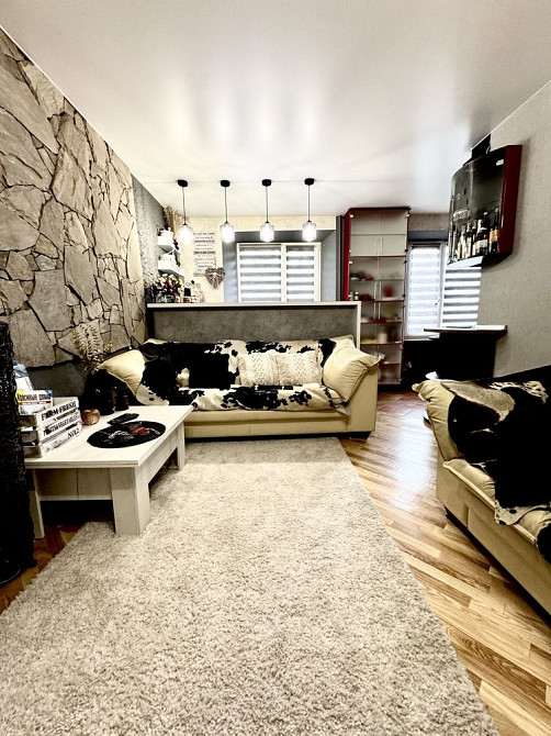 3-х комнатная квартира возле метро Харків - зображення 1