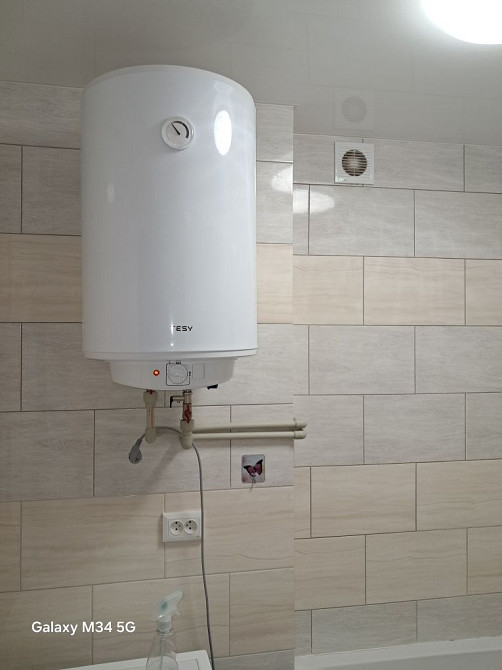 Продам квартиру с новым ремонтом 173 квартал 2 этаж не угловая Кривой Рог - изображение 3