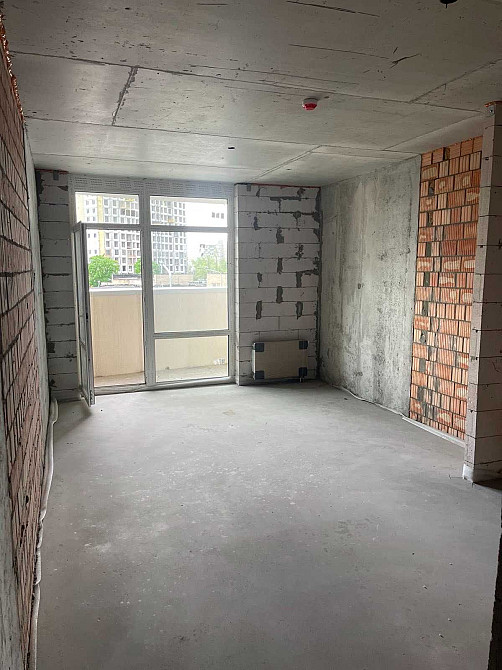 Власник! Без%! Продам квартиру 31м2, поверх 3, ЖК Райдужний Киев - изображение 1