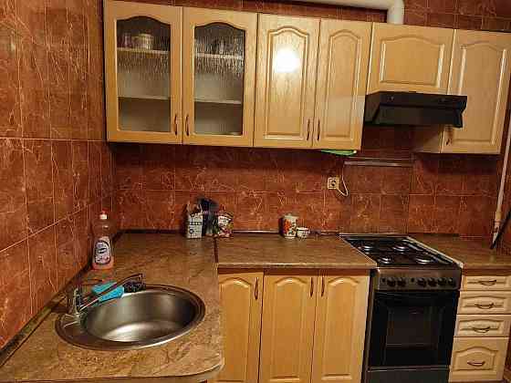 АК 2 Кімнатна 2002 рік Дарниця Чернигівська Ярослава Гашека 7А Киев