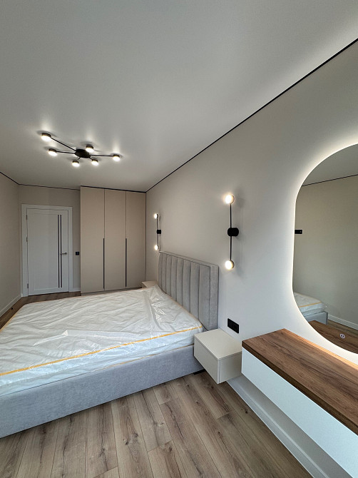 Продам  велику квартиру в центрі міста Ивано-Франковск - изображение 3