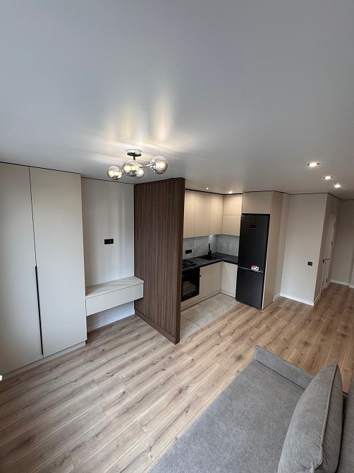 Продам  велику квартиру в центрі міста Ивано-Франковск - изображение 1