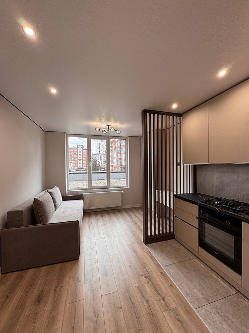 Продам  велику квартиру в центрі міста Ивано-Франковск - изображение 2