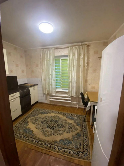 Продам 1 к кв на Позняках Срібнокільська Осокорки Дарницький р-н Киев - изображение 2