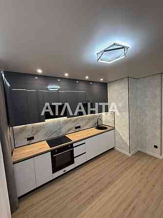 2 кімнатна квартира  в " Перлинному містечку" з ремонтом Одесса