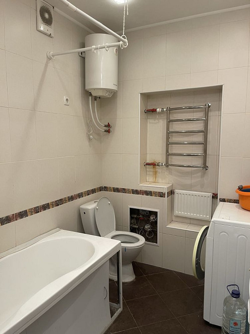 Большая 1к. кв  59 кв.м, в новострое с ремонтом, мебелью, техникой Южное - изображение 8