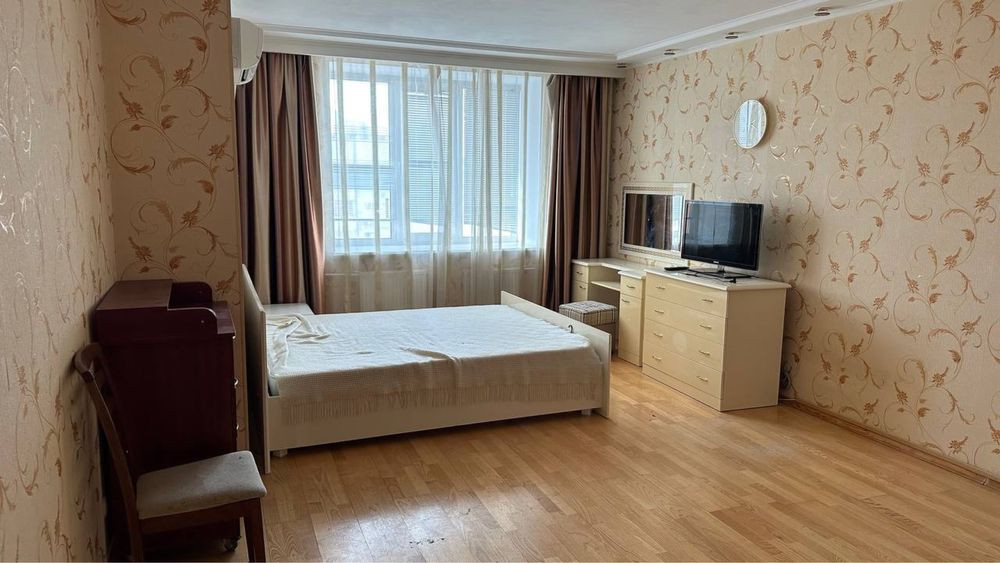 Большая 1к. кв  59 кв.м, в новострое с ремонтом, мебелью, техникой Южное - изображение 1