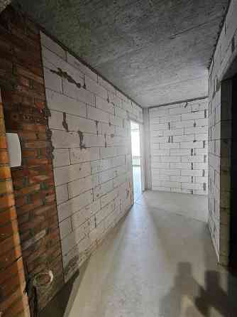 Продається 2-на квартира ЖК Новий-Автограф М. "Дарниця"10 хвилин пішки Киев