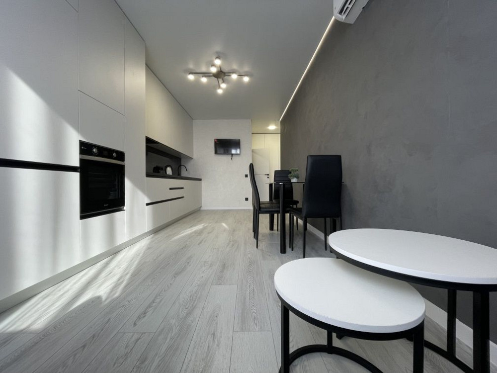 Продам 1К квартиру з ремонтом в новобудові Рівне - зображення 1