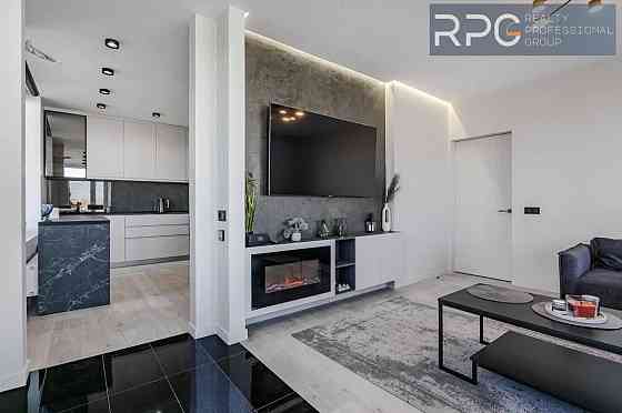 Продаж 2-к квартири в ЖК Seven Осокорки ремонт генератор комфорт клас Киев