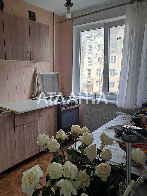 - Трехкомнатная квартира, Черемушки. Подходит под постановы Одесса - изображение 1