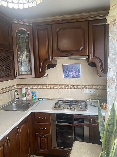 Продам двухкомнатную квартиру метро Метростроителей 1минута Харків - зображення 1