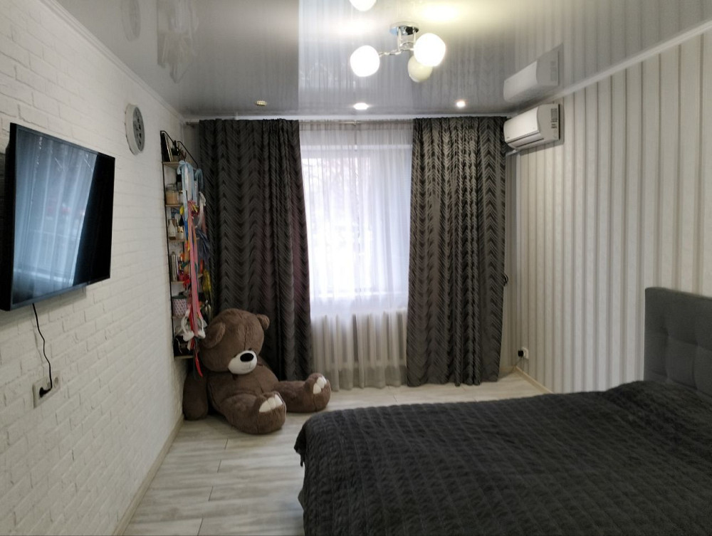 1-ком на Павла Глазового/Балакина 8 (Вечерний) Кривой Рог - изображение 1