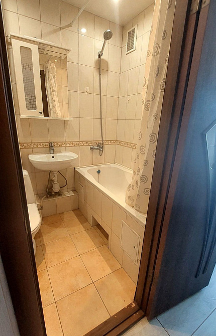 Продам 1 кімнатну квартиру вул Дністровська 19  метро‼️ Шулявська‼️ Киев - изображение 3