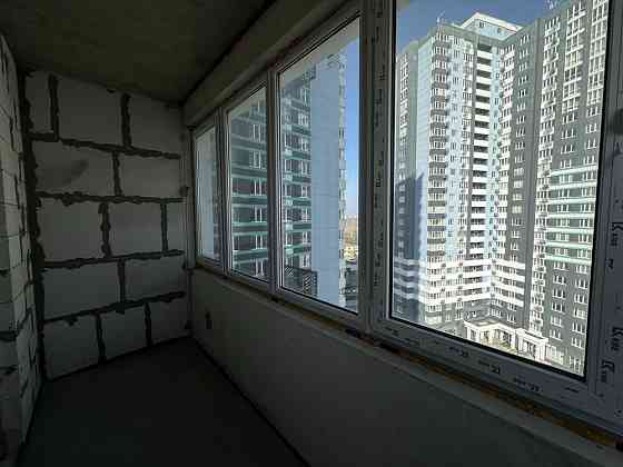 Продам трехкомнатную квартиру в ЖК «Скай Сити» Одесса