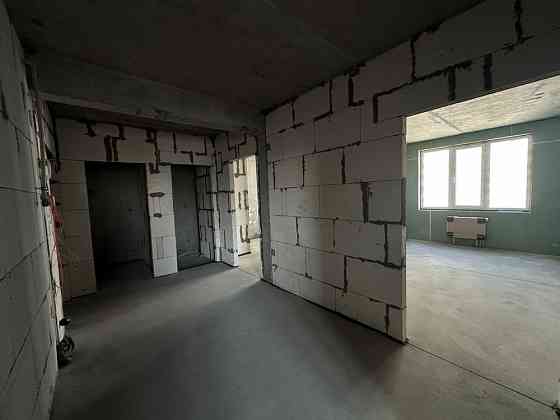 Продам трехкомнатную квартиру в ЖК «Скай Сити» Одесса