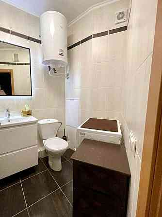 Продам 1 к кв в гарному стані Позняки Урлівська Дарницький Осокорки Киев