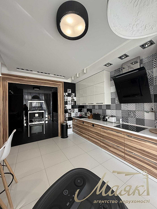 Продажа 2-комнатной квартиры ЖК Новопечерские Липки, ул. Верхогляда Киев - изображение 1