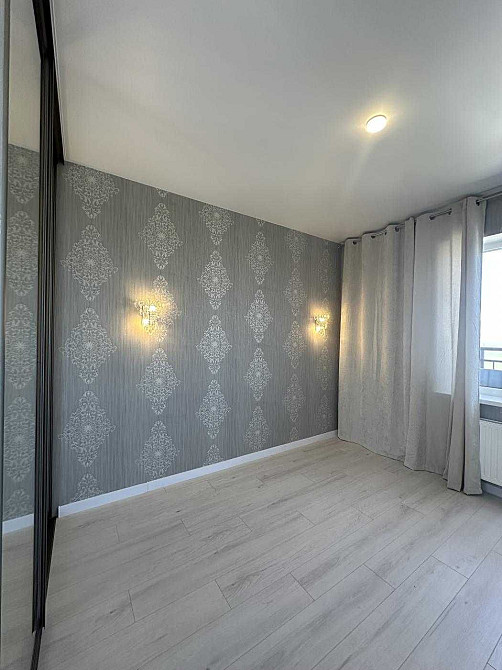 Продам в Кадорре на Сахарова с ремонтом Крижанівка - зображення 5