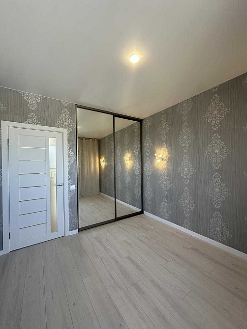 Продам в Кадорре на Сахарова с ремонтом Крижанівка - зображення 4