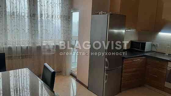 Продается 3к. квартира Урловская Киев