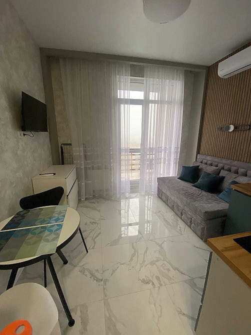 Стильная квартира в ЖК Смарт Сити на Бочарова. Укомплектована Лески  - изображение 1