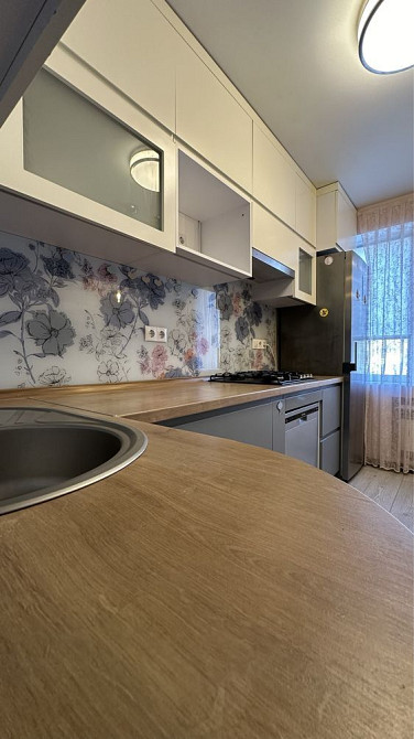 Продам 3 комнатную квартиру, Солнечный,район АТБ Днепр - изображение 1