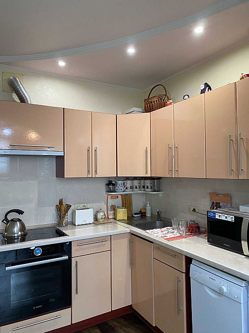 Просторная кухня студия и спальня с ремонтом и мебелью на Таирова. Odesa - photo 3