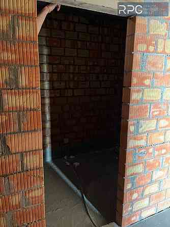 Продаж видової 2-к В Славутич генератор метро 3 хв вул Зарічна паркінг Киев