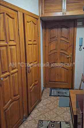 Дарниця Продам 2-к квартира Чернігівська Дарницька площа Киев