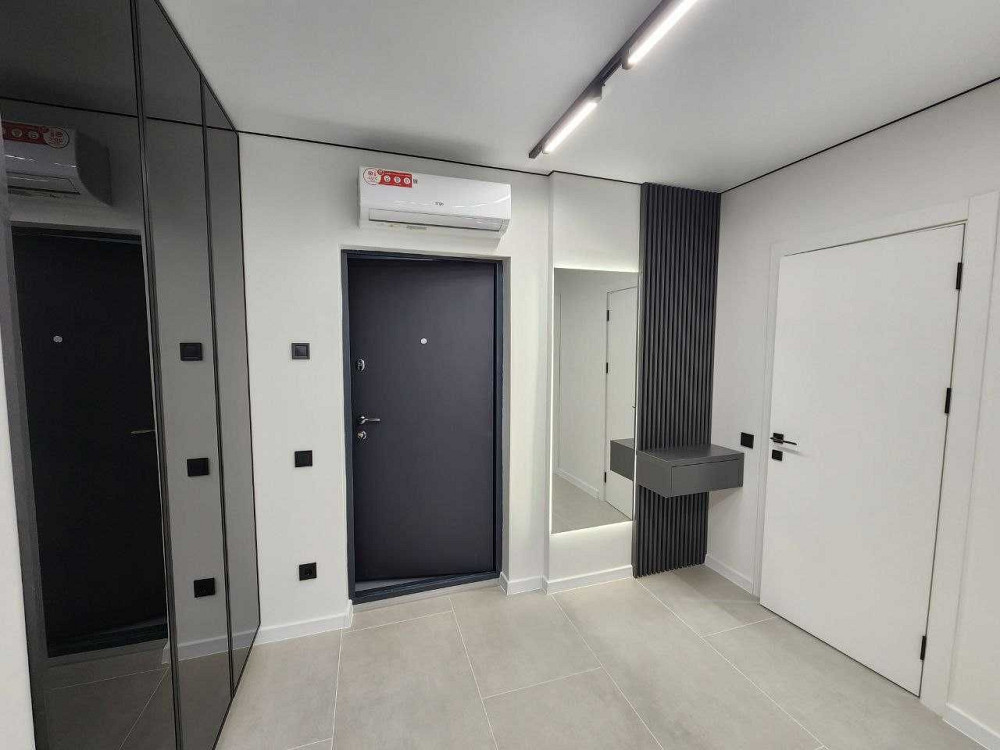 Сучасна 2кім в Family Plaza Ивано-Франковск - изображение 8