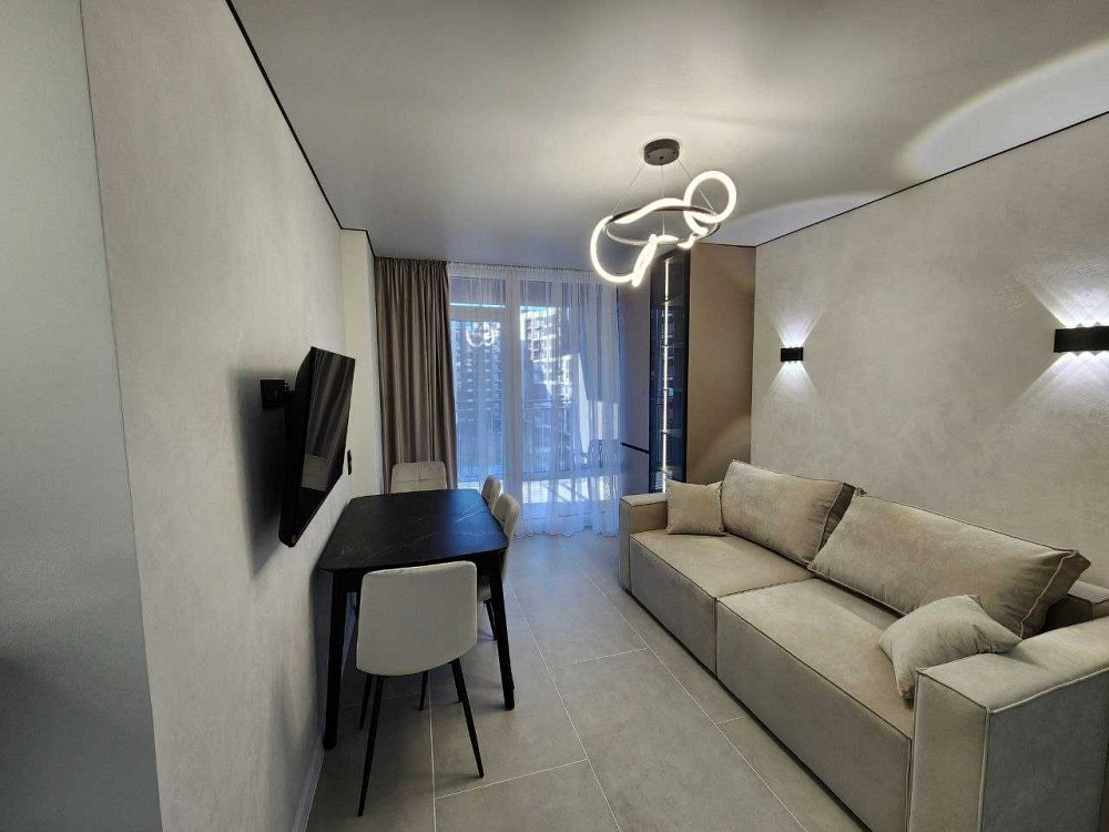 Сучасна 2кім в Family Plaza Ивано-Франковск - изображение 3