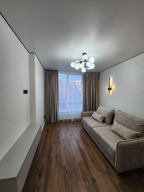 Сучасна 2кім в Family Plaza Ивано-Франковск - изображение 5