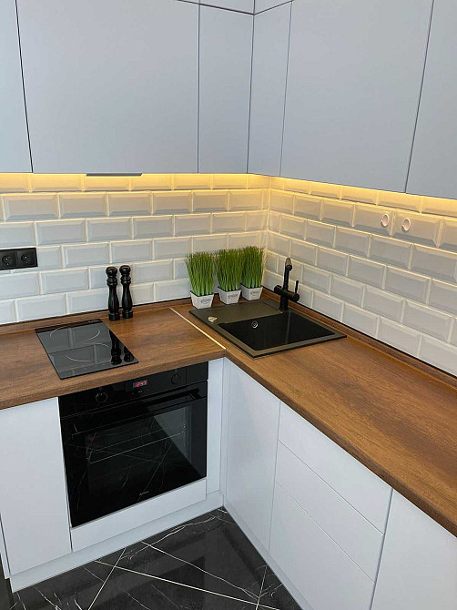 Большая однокомнатная квартира в новом доме с красивым ремонтом Одеса - зображення 2