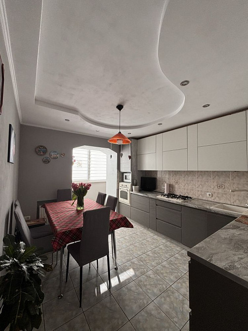 Двохкімнатна кіартира, з ремонтом на Будного Тернополь - изображение 2