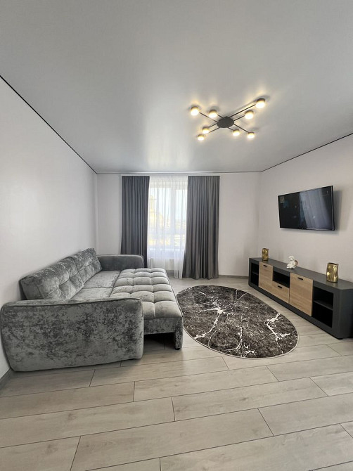 Оренда стильної 3-кімнатної квартири біля озера – 700 $/міс. Ивано-Франковск - изображение 1