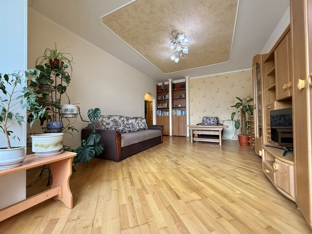 Простора 3-кім квартира в самому серці міста! в. Північний Бульвар ! Ивано-Франковск - изображение 3