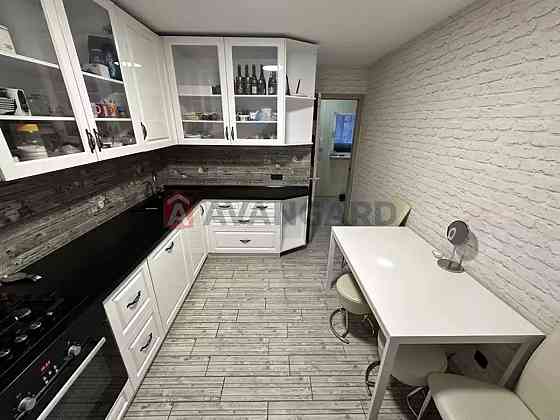 3к квартира з капітальним ремонтом ж/м Покровський Днепр