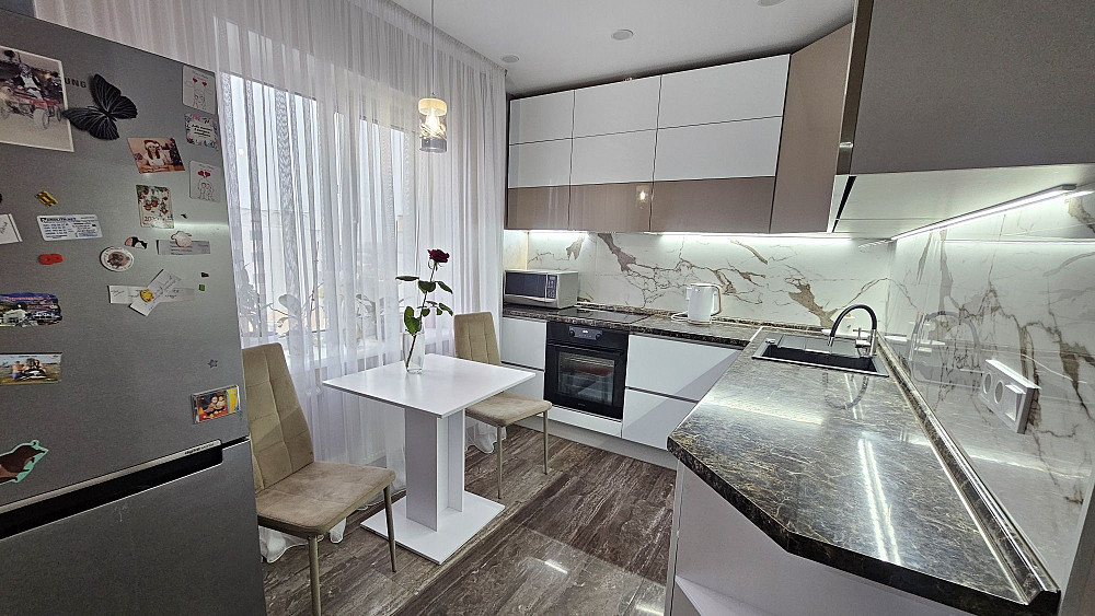 3 кімн. Квартира 88 кв.м. з ЄВРОРЕМОНТОМ ,  вул. МОМОТА, Р-Н  5 ШКОЛИ Бориспіль - зображення 2