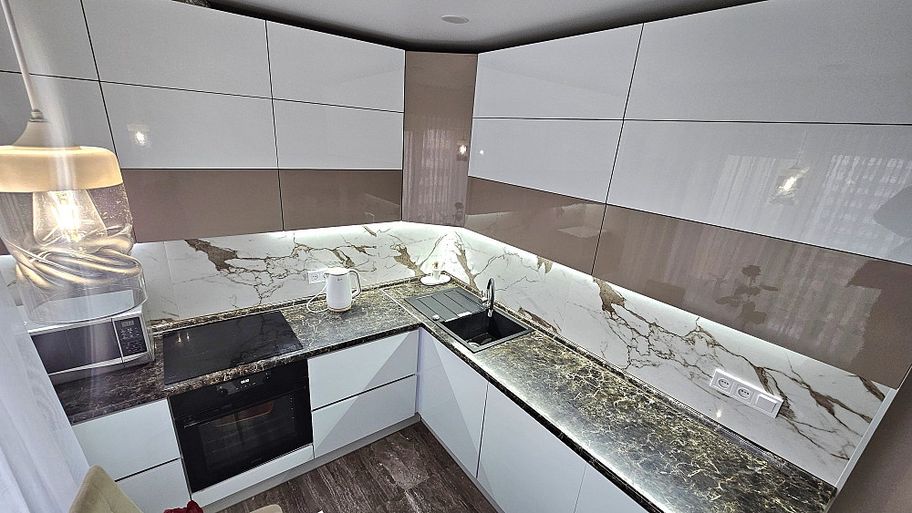 3 кімн. Квартира 88 кв.м. з ЄВРОРЕМОНТОМ ,  вул. МОМОТА, Р-Н  5 ШКОЛИ Бориспіль - зображення 4