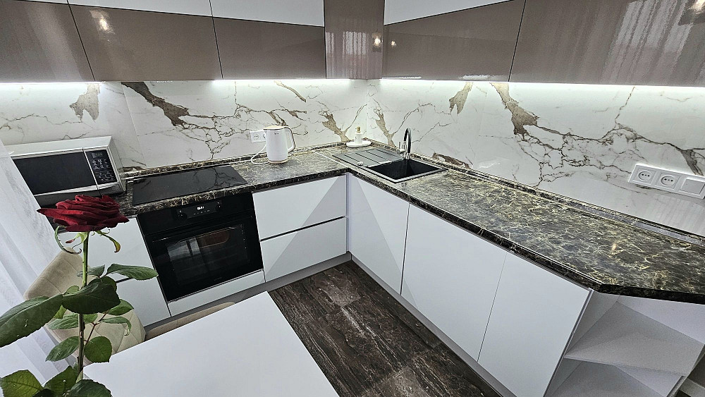 3 кімн. Квартира 88 кв.м. з ЄВРОРЕМОНТОМ ,  вул. МОМОТА, Р-Н  5 ШКОЛИ Бориспіль - зображення 3