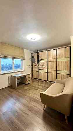 Продаж 3к квартири, Відрадний, район Солом'янський, Скакуна, Каблукова Київ