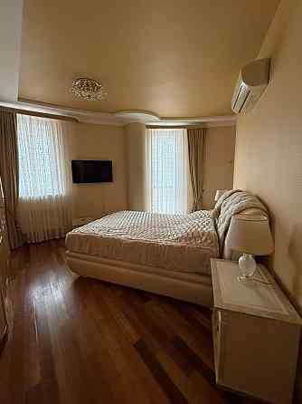 Продам 3х комн.квартиру 117м2,ул.О.Яроша 22,Метро Ботанический Сад Харків