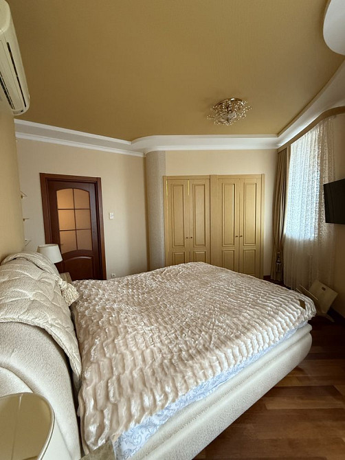 Продам 3х комн.квартиру 117м2,ул.О.Яроша 22,Метро Ботанический Сад Харків - зображення 8