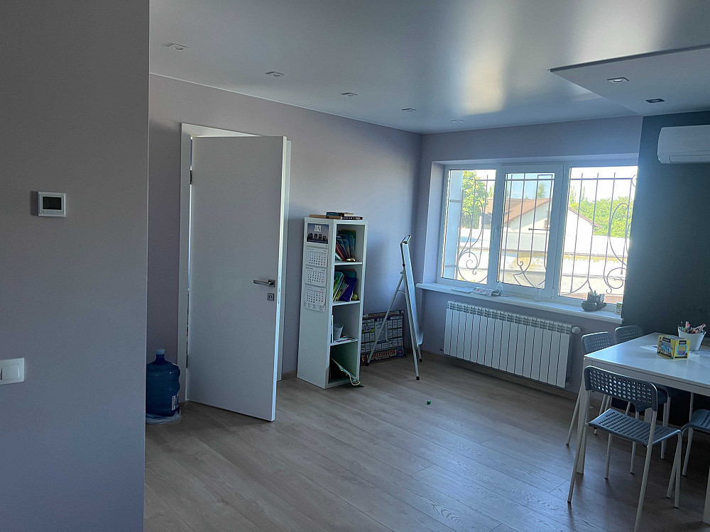 Продається 2-кімнатна квартира в закритому житловому комплексі! Кам`янське (Нікопольський р-н) - зображення 6