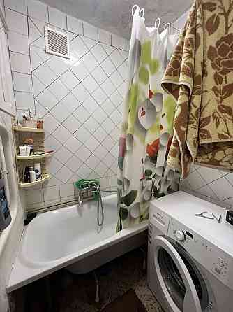 Продам свою двокімнатну квартиру . Метро 23 серпня 1 хвилина Харків