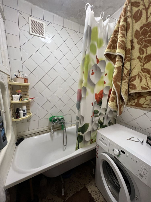 Продам свою двокімнатну квартиру . Метро 23 серпня 1 хвилина Харків - зображення 6