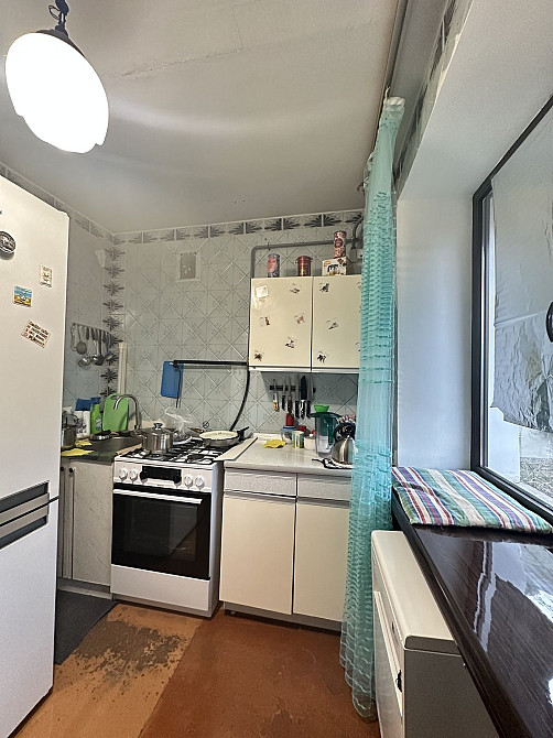 Двушка с автономным отоплением в пригороде Черноморска Чорноморськ - зображення 5