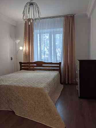 2К кв. 57 м.кв Берестейський проспект, 127 м. Житомирська 10 хв. пішки Київ