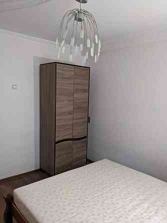 2К кв. 57 м.кв Берестейський проспект, 127 м. Житомирська 10 хв. пішки Київ